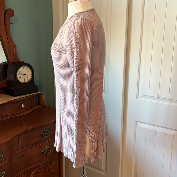 Knox Rose large top - Picture 4 of 6